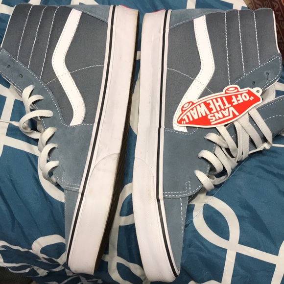 High-top vans - Picture 6 of 7